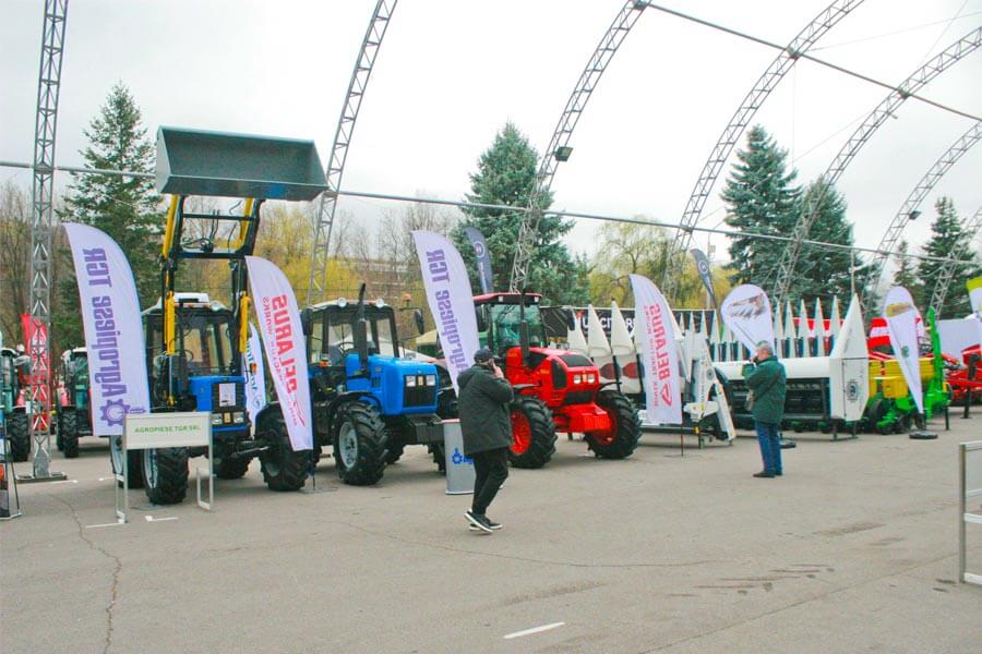 MTZ представил обновленные модели тракторов на Moldagrotech Spring