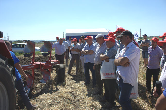 MTZ  Lider a prezentat tehnica Belarus