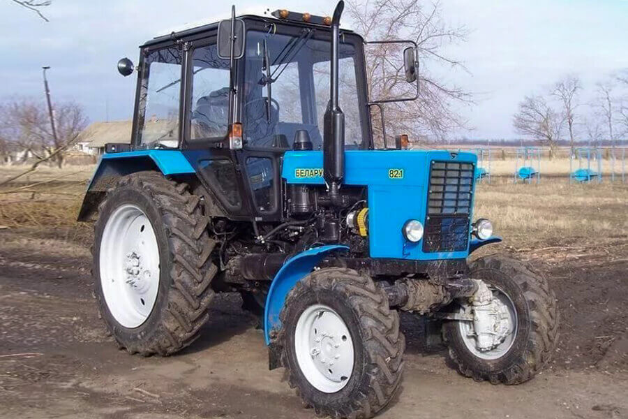 MTZ Lider prezintă noul model de tractor Belarus 82.1 cu puntea dreaptă scurtă