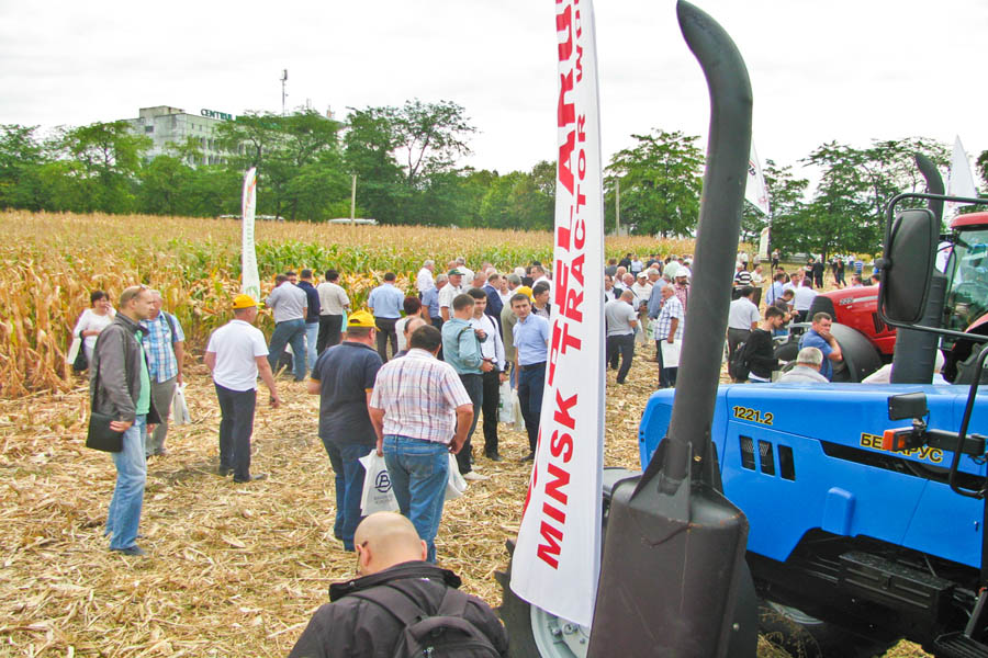 MTZ Lider a participat la Festivalul de porumb 2017 Porumbeni