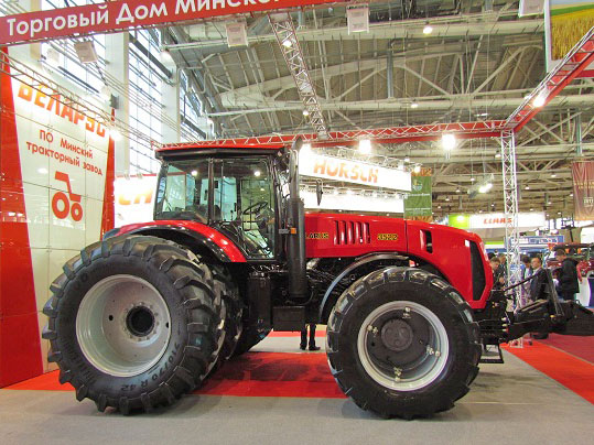 Tractoare Belarus la Expozitia Internationala AGROSALON-2014